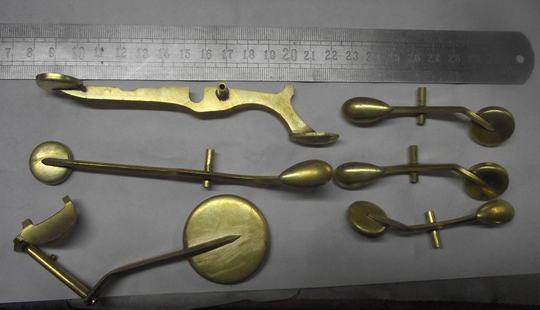 Gemengde sax onderdelen altsax reparatie onderdelen Messing unpainted